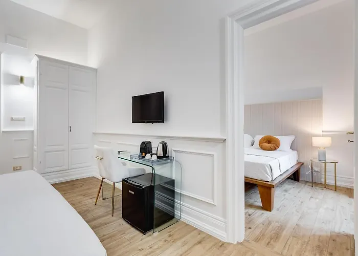 Monti Cavour 4* Roma