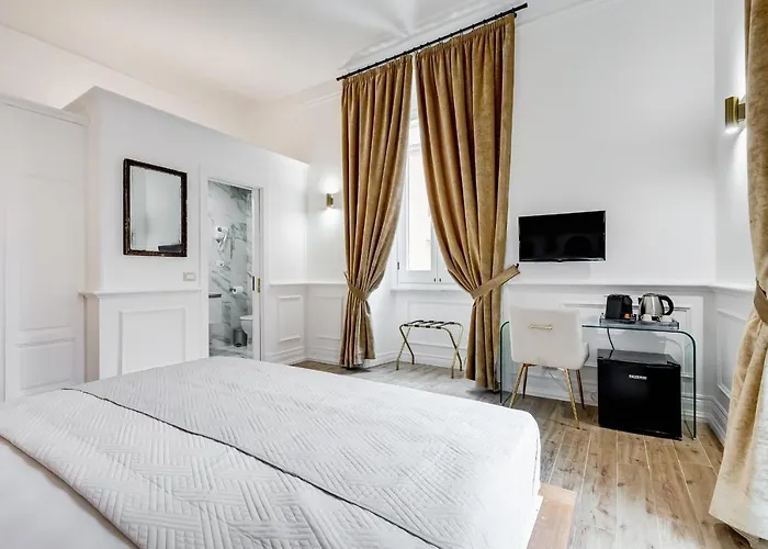 Monti Cavour 4*