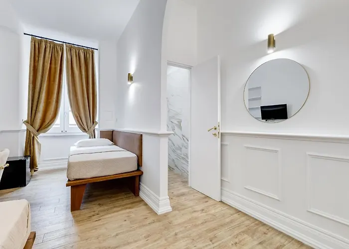 Monti Cavour Konukevi 4*