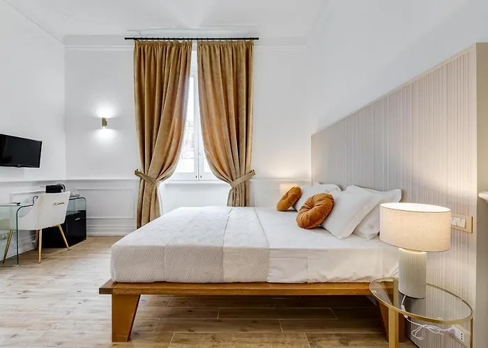 Monti Cavour 4*
